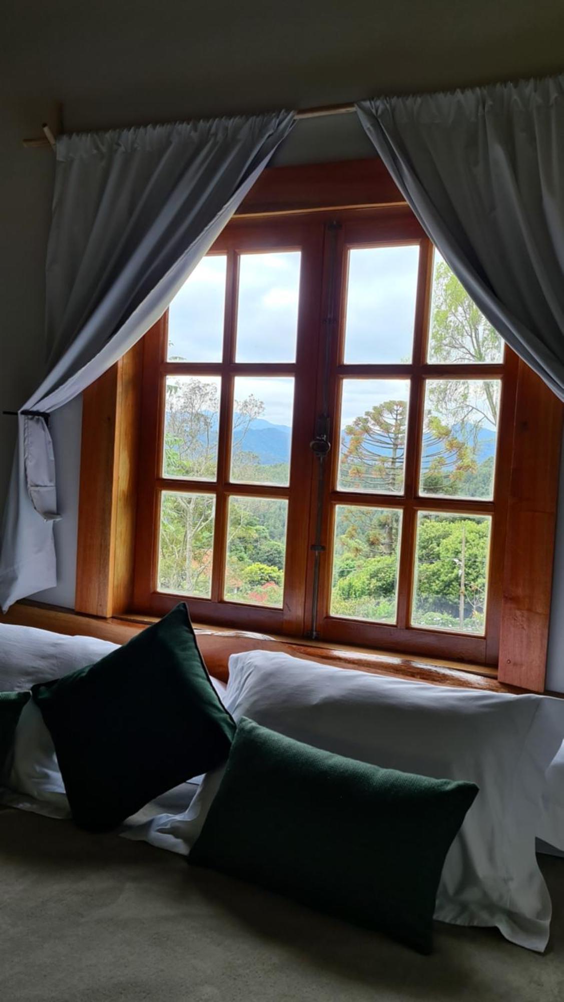 Hotel Serra Bonita Delfim Moreira Ngoại thất bức ảnh